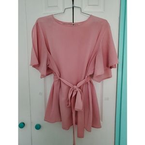 Minimal Light Pink Flowy Blouse
